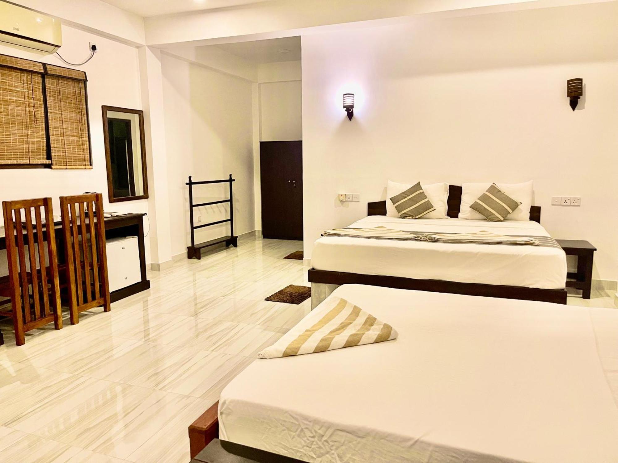 Ashansa Lagoon Resort タンガラ エクステリア 写真
