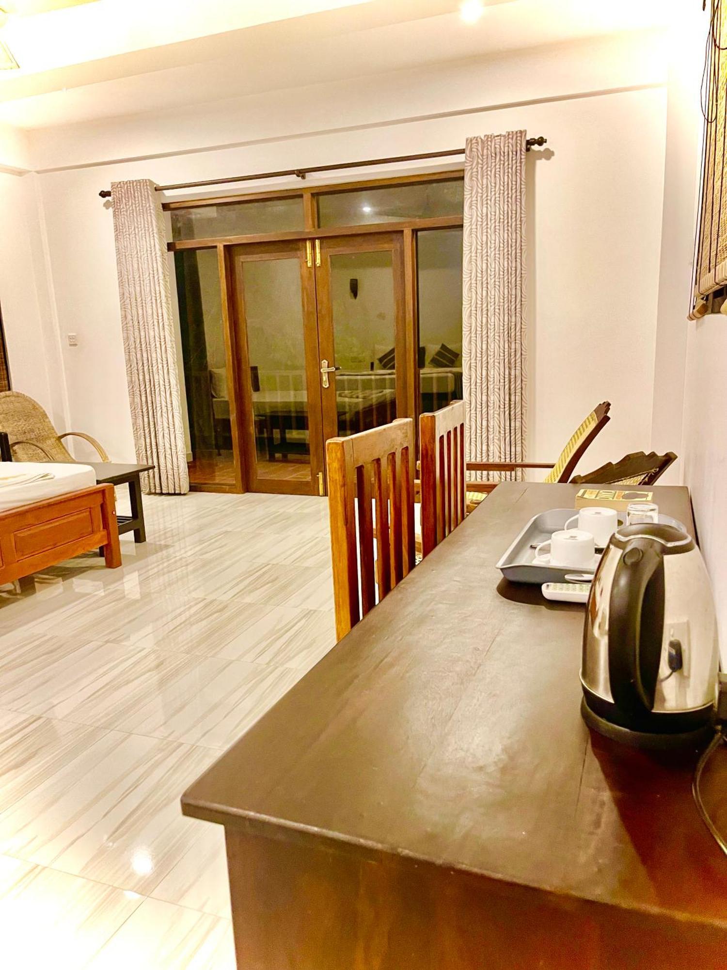 Ashansa Lagoon Resort タンガラ エクステリア 写真